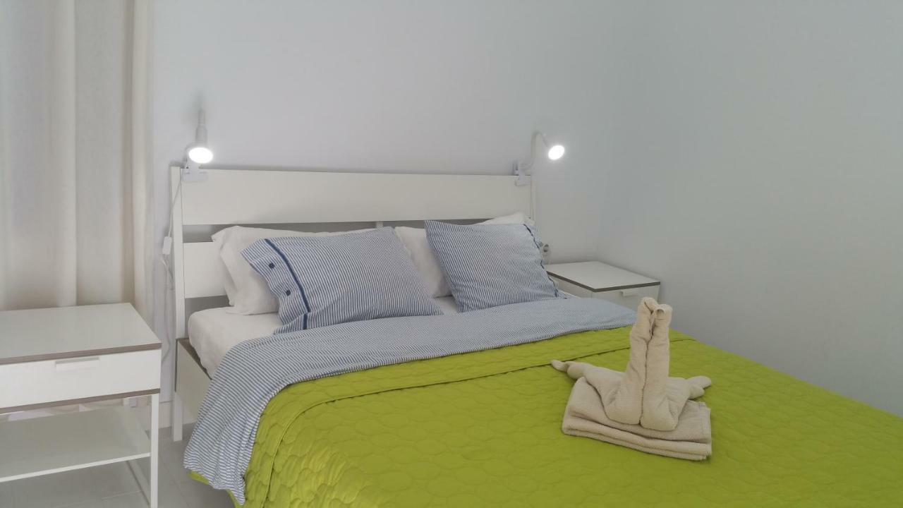 Junto A La Playa. Apartamento *